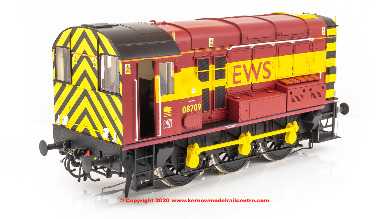 7D-008-017 Dapol Class 08 Diesel Locomotive number 08 709 in EWS livery